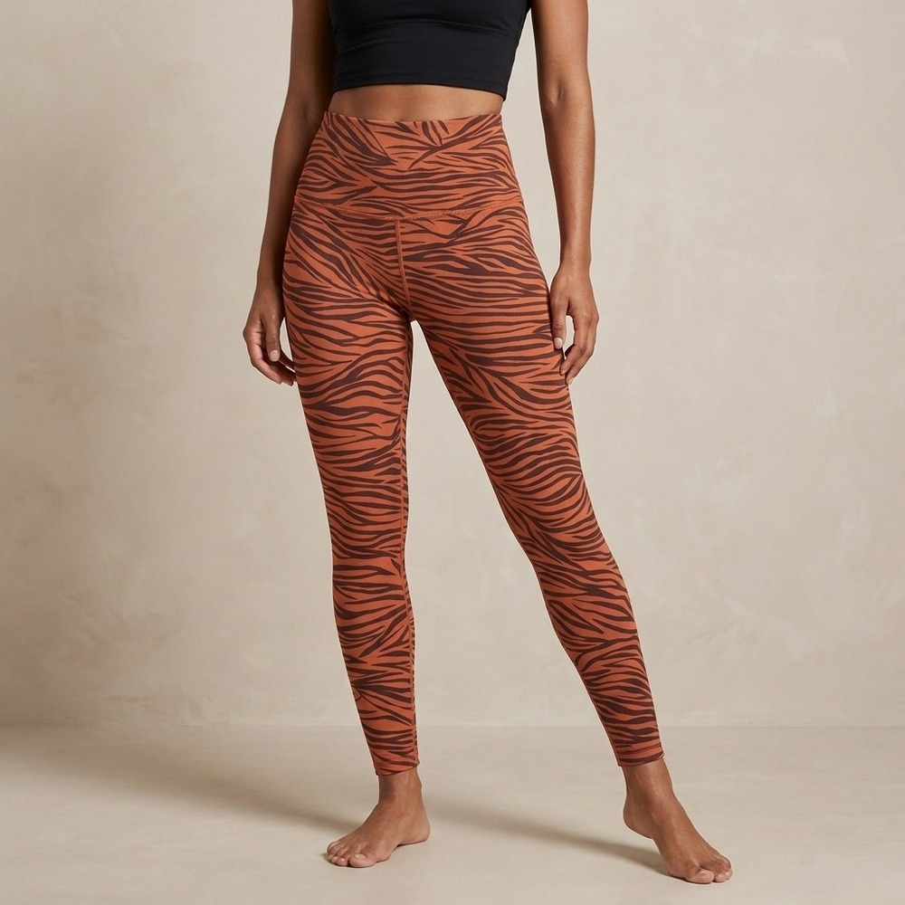 BEYOND YOGA Women Leggings M Orange Polyester Spandex Athleisure Animal Print